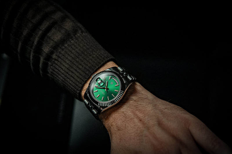 Lefty Valenne Destro Watch - Steel and Green Sunburst Dial