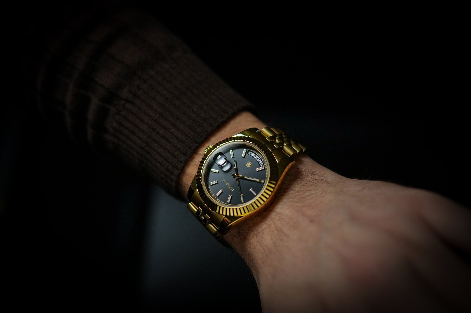 Lefty Valenne Destro Watch - Golden and Black Sunburst Dial