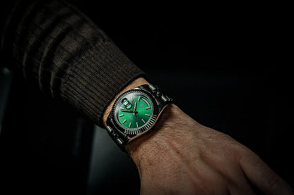 Lefty Valenne Destro Watch - Steel and Green Sunburst Dial